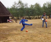 1990 AC kamp 12363 800x539